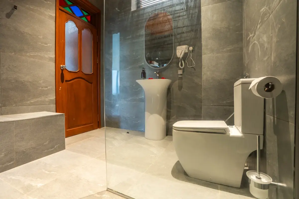 Deluxe Suite 1