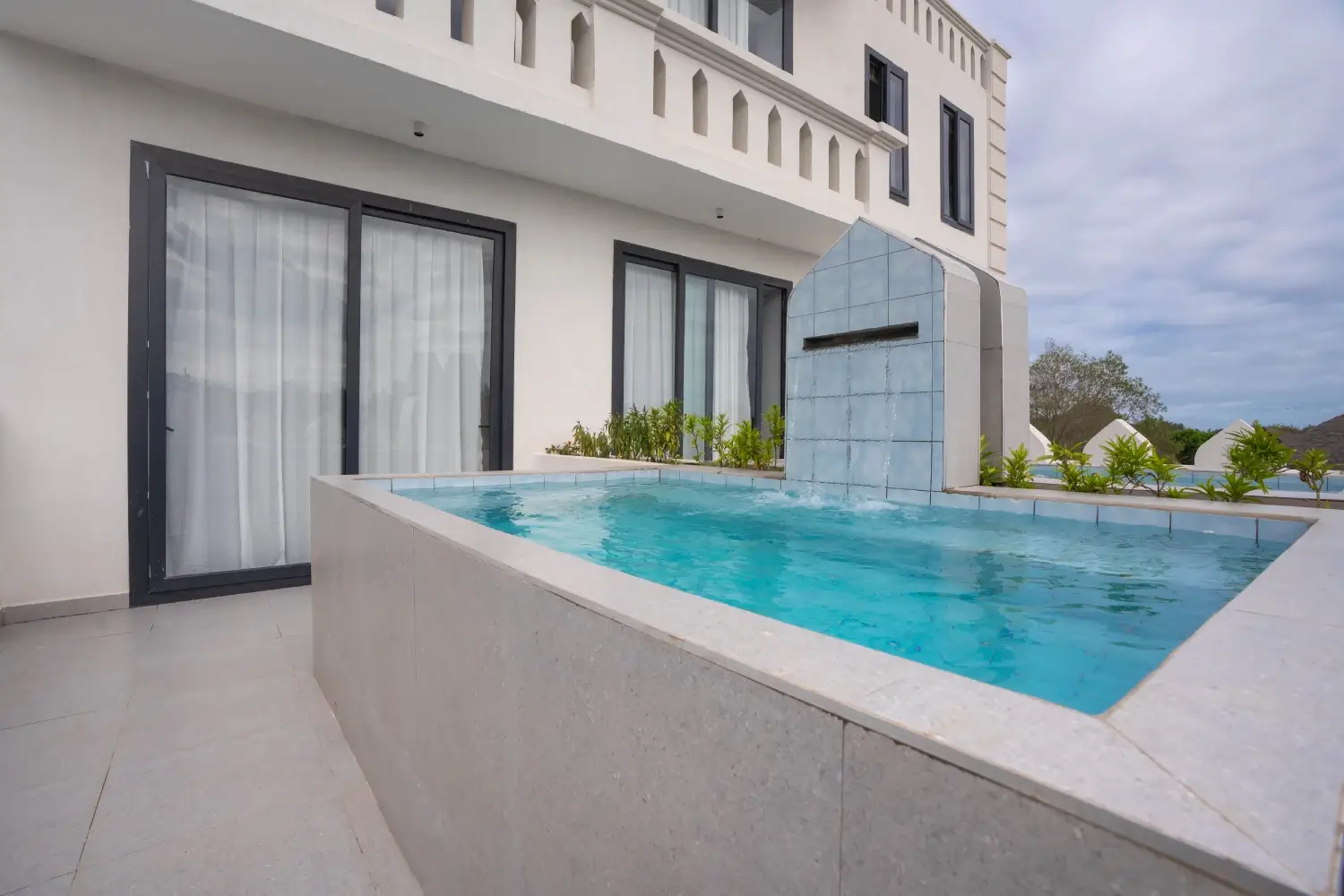Deluxe Suite 1
