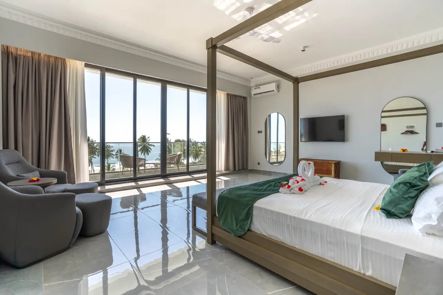 Deluxe Suite 1