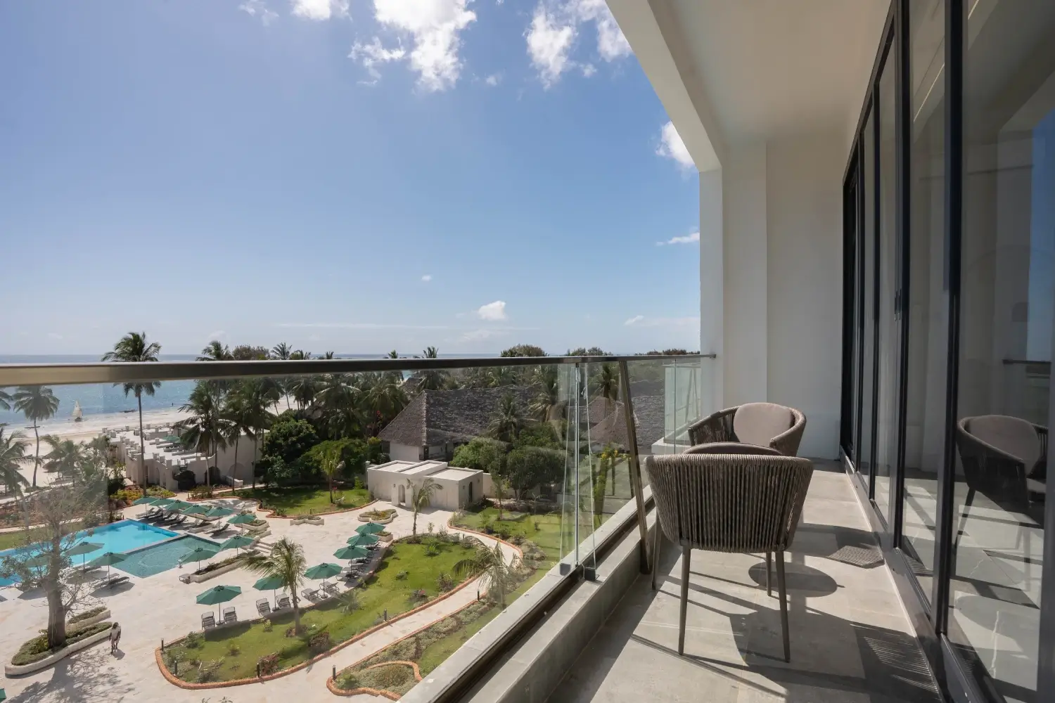 Deluxe Suite 1