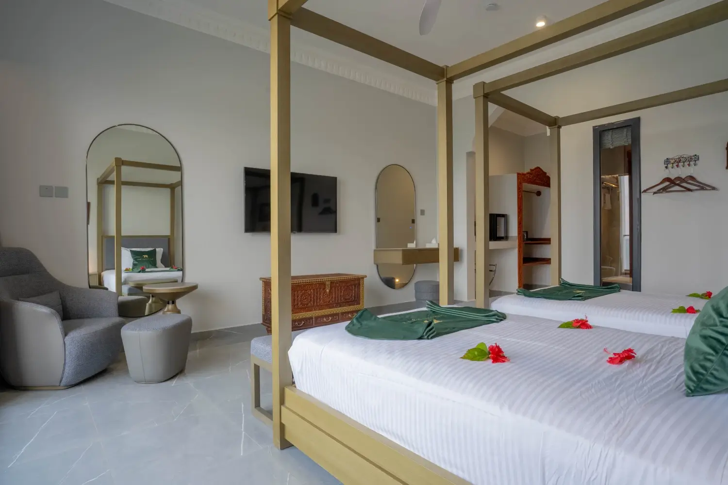 Deluxe Suite 1