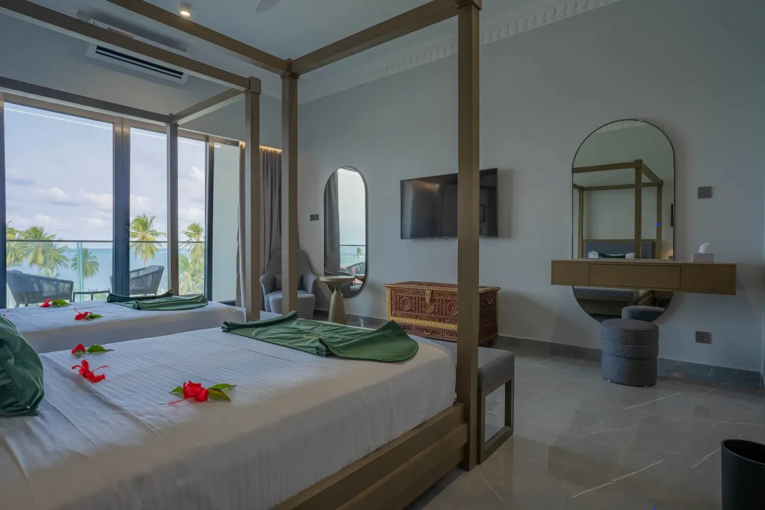 Deluxe Suite 1